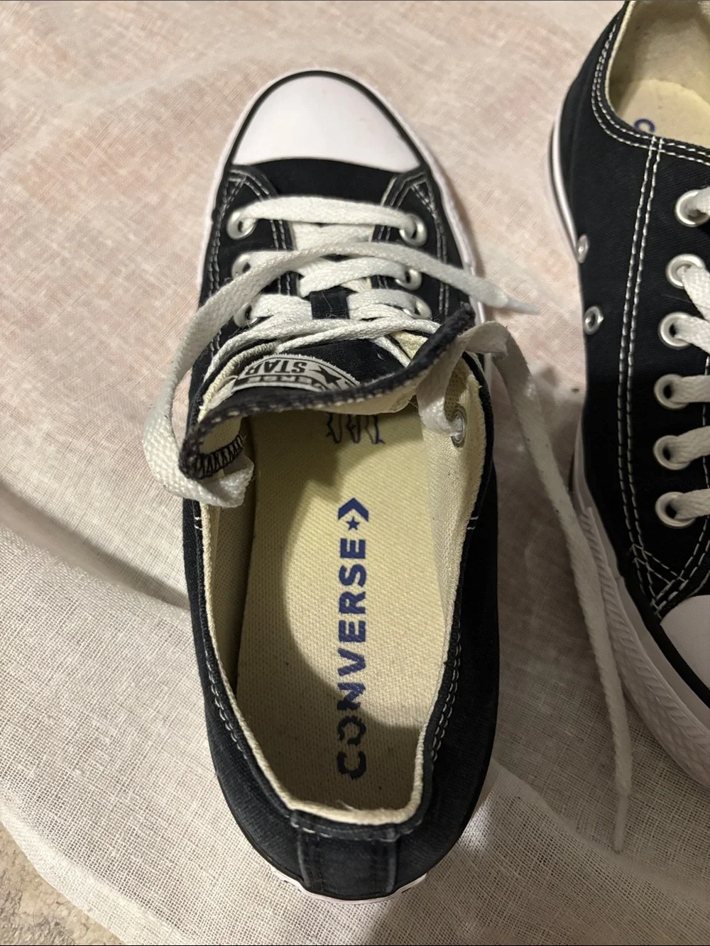 Converse classic low